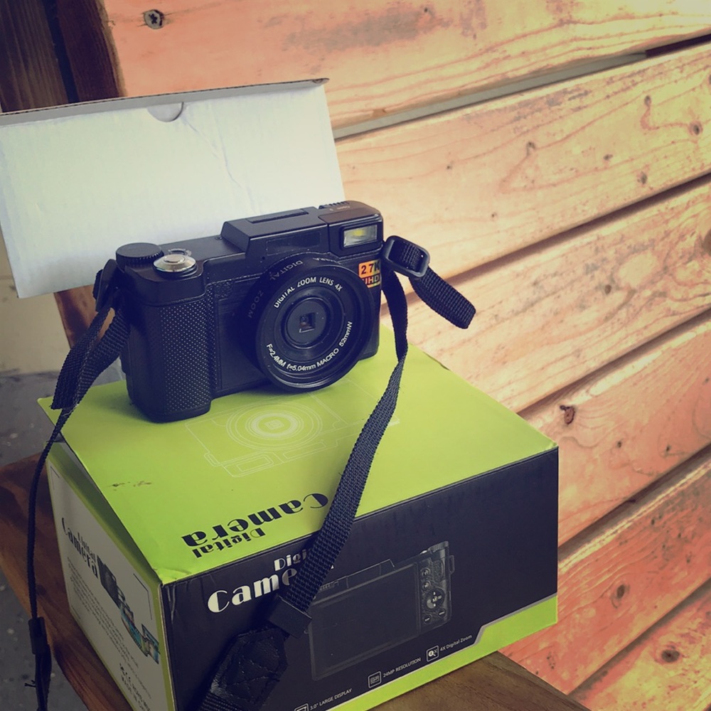 Digital camera